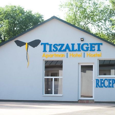 Tiszaliget Apartman Es Szallo Сольнок Екстер'єр фото